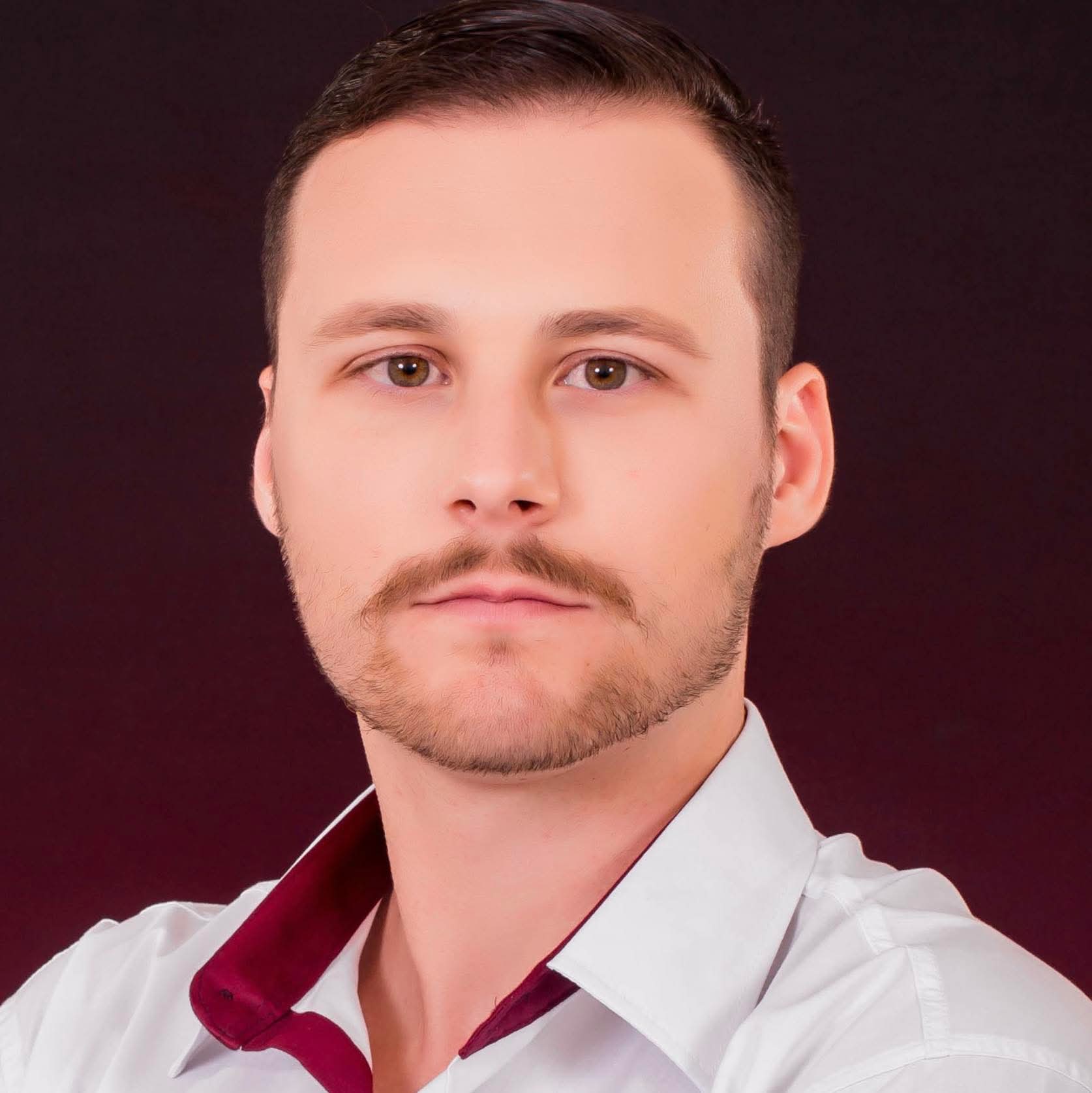 Foto de Dr. Élison Carvalho